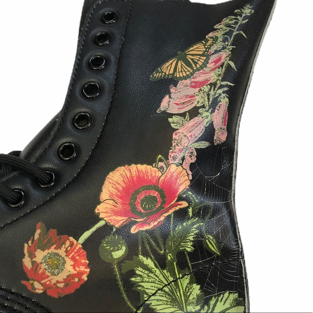 🚫SOLD🚫 Dr. Martens Wild Botanics Combat Boots - Picture 7 of 11